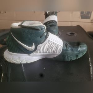 Nike Kyrie 6s, men's basketball shoe size 11, used for 1 season